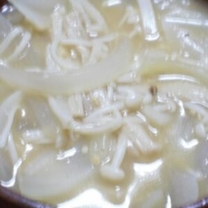 ❤玉葱とエノキのお味噌汁❤